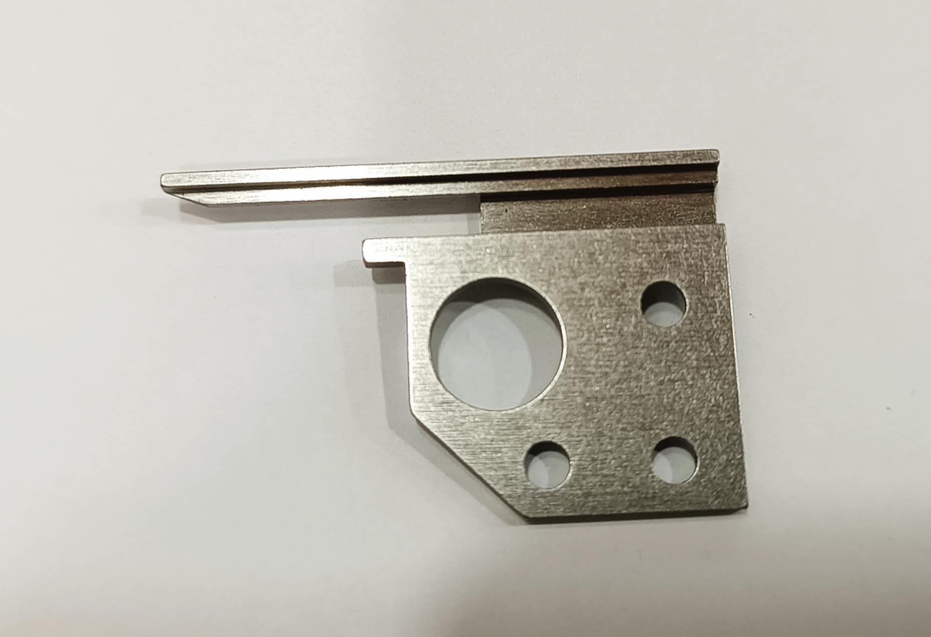 Embroidery Machine Cutting Part — 177