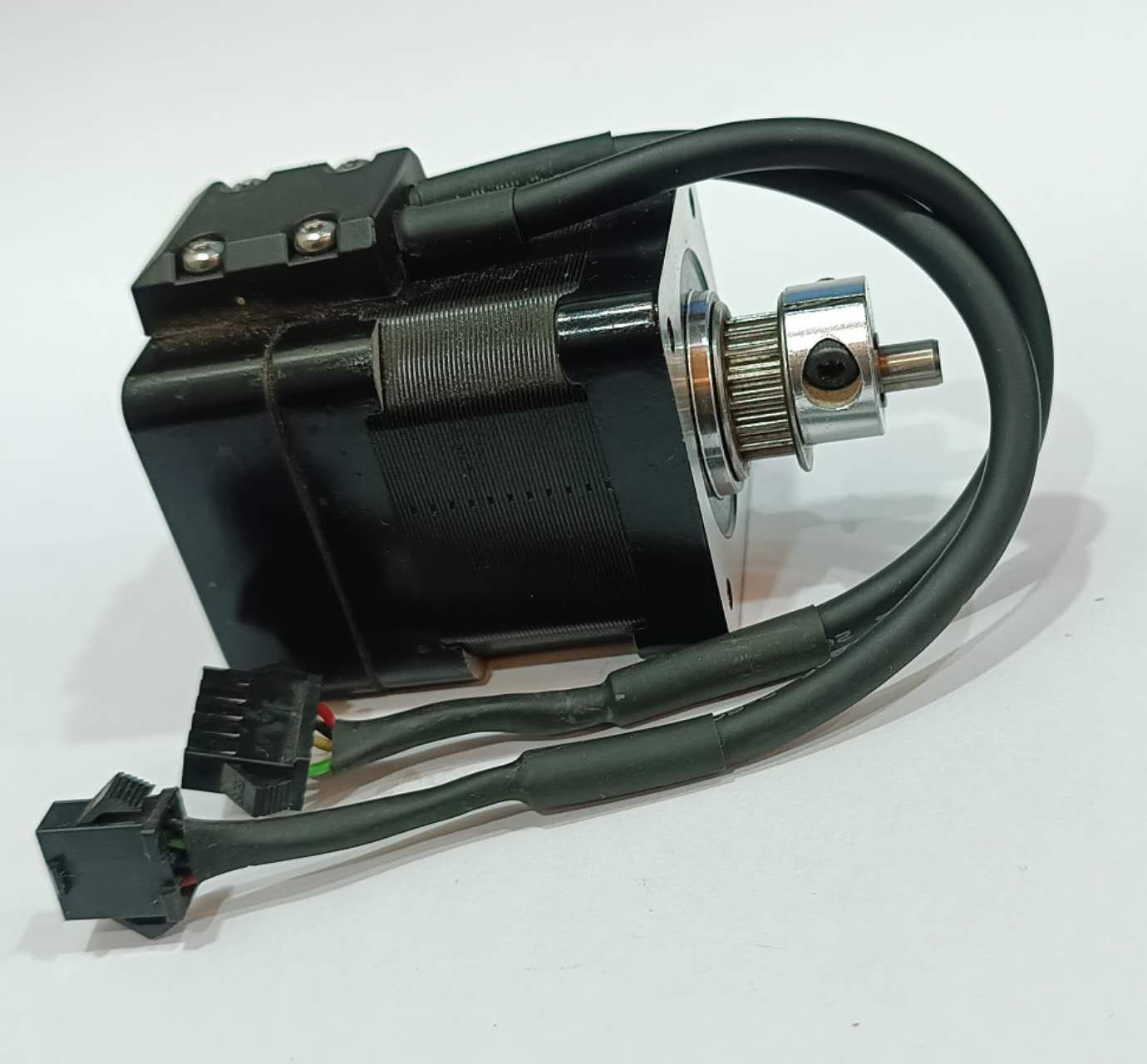 Embroidery Machine Motor — Side View